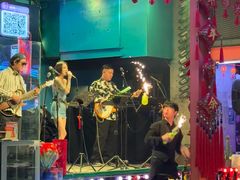 -Famous肥猫墨西哥音乐餐吧(五棵松华熙LIVE店)