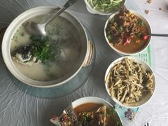 -天乐农家鱼头王(天目湖店)