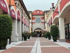 -佛罗伦萨小镇广佛名品奥特莱斯(疏港路店)