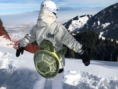 -丝绸之路山地度假区滑雪场