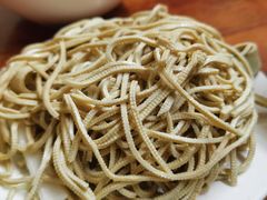 拌豆腐丝-宝瑞门钉肉饼店