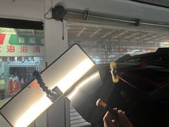 -鲨鱼皮汽车凹陷玻璃修复(静安店)
