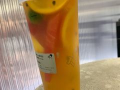 满杯水果绿妍-喜茶(佛山岭南站店)