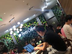 等位区-Peet's Coffee皮爷咖啡(德基店)