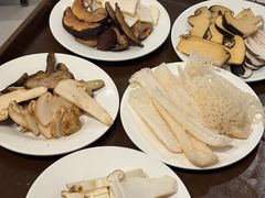 -天宜隆蘑菇宴火锅(石景山旗舰店)
