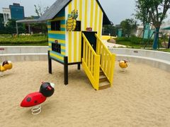 -季高兔窝窝亲子园(上海薰衣草公园店)