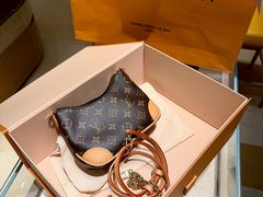 -LV路易威登(海信广场店)