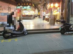 -水街美食城(泛宇邕江一品店)