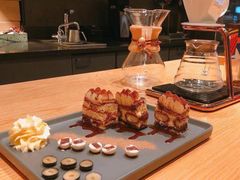 -星巴克臻选(九龙路万科广场店)