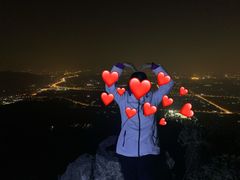 -鬼笑石后山停车场