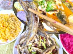 -丹水桥地锅鱼·翘嘴鲌·地方特色全鱼宴(丹江口大坝店)