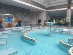 -大连金石滩绿发温泉假日酒店