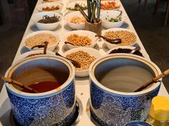 -包整·丝娃娃(一览甲秀楼风景店)