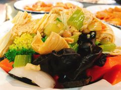 -马路牙子地桌烤肉(工体店)