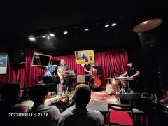 -东岸Cafe 爵士俱乐部