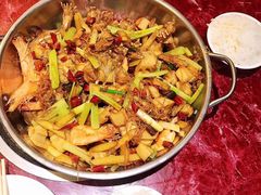 干锅牛蛙-馋嘴蛙火锅