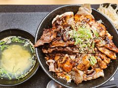 -難波肉劇場