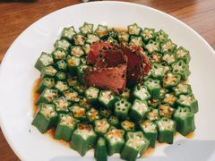 黑椒牛肉拼秋葵-将相和·海鲜蒸饺大连菜