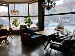 靠窗位-LYFATTI 莱芙缇(赣水路店)