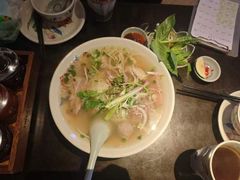 -大头虾越式风味餐厅(光明广场店)