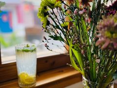 -In Cafe隐食研室