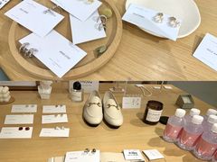 -nana showroom娜娜家服装店