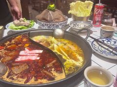 -旧街市鲜货老火锅(大光路店)