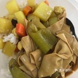 学校基本都是在推套餐，有8块的