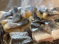 -围炉肉舍•炭烤活鳗•丹东海鲜烤肉(步行街店)