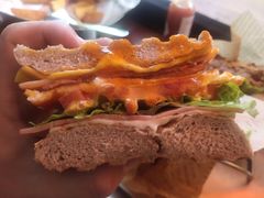 -Catch Bagel(芳草地店)