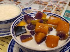 -广信牛奶甜品世家(台东店)