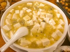 蟹粉烩豆腐-牧羊餐厅