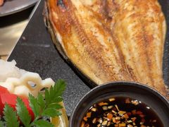 -山川小町·极番烧肉(新地假日广场店)