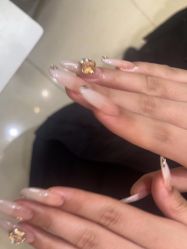 -尤米一站式美甲美睫