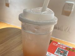 -有猫主题·治愈系猫咖(曾厝垵店)
