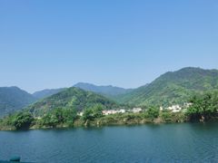 -怪潭漂流