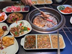 -梨花自助烤肉(西三旗万象汇黑金店)