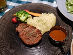 菲力原切牛排-小主人西餐厅 master table(青年中路店)