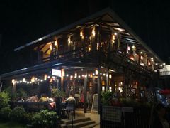 -Dash Teak House