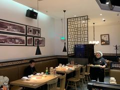 大堂-李子坝梁山鸡(北碚万达五鸡哥店)