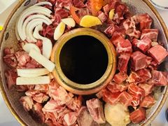 -毛辣果·贵州红酸汤牛肉火锅(西单店)