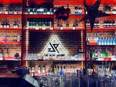 -UP嘻哈酒吧(粉巢店)
