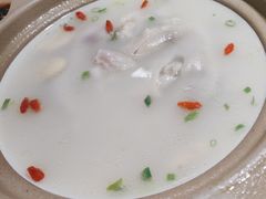 -叁煨蹄花·下饭盐帮菜(人民广场店)