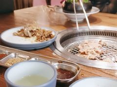 -明洞阿姨·韩式酱蟹烤肉·创意料理(三元桥店)