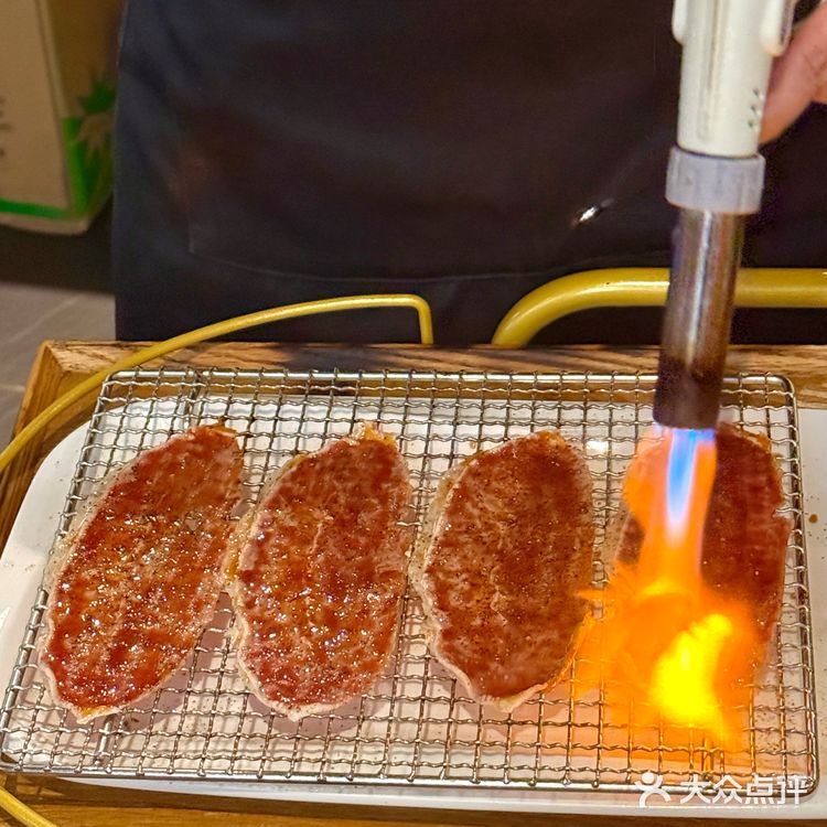 肉食控暴风哭泣！这家寿喜烧店把和牛玩出花✨