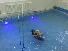 -爱乐游亲子游泳俱乐部