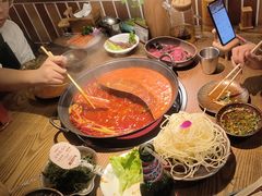 -巴卤社老火锅(财富店)