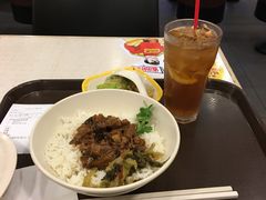 卤肉饭-永和大王(漕宝店)