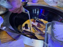 -山河屯铁锅炖(哈西站店)