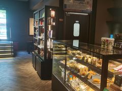-星巴克臻选(南京金茂览秀城店)